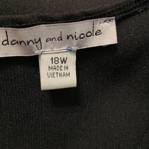 Danny & Nicole Black sleeveless dress with Black/White jacket, size 18W - Picture 8 of 8